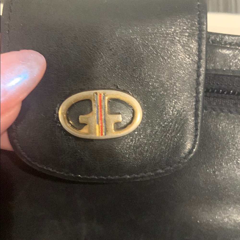 Gucci Black and Red Wallet with Iconic Design - Picture 7 of 7